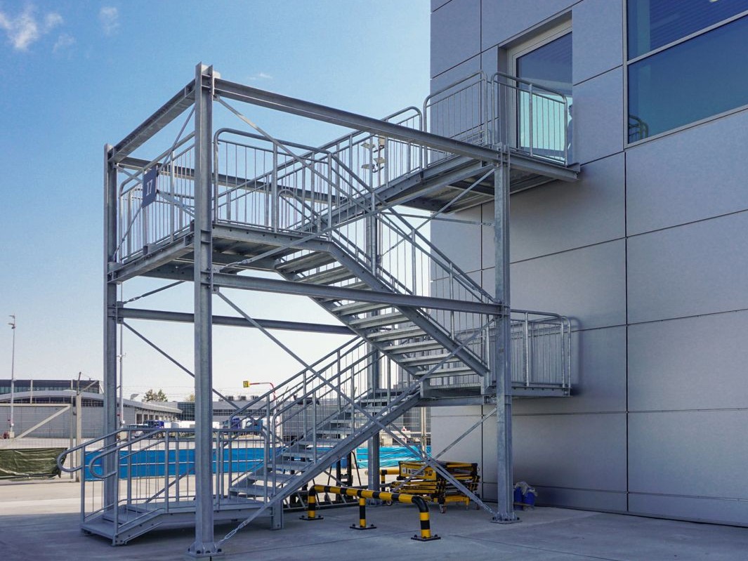Emergency staircase