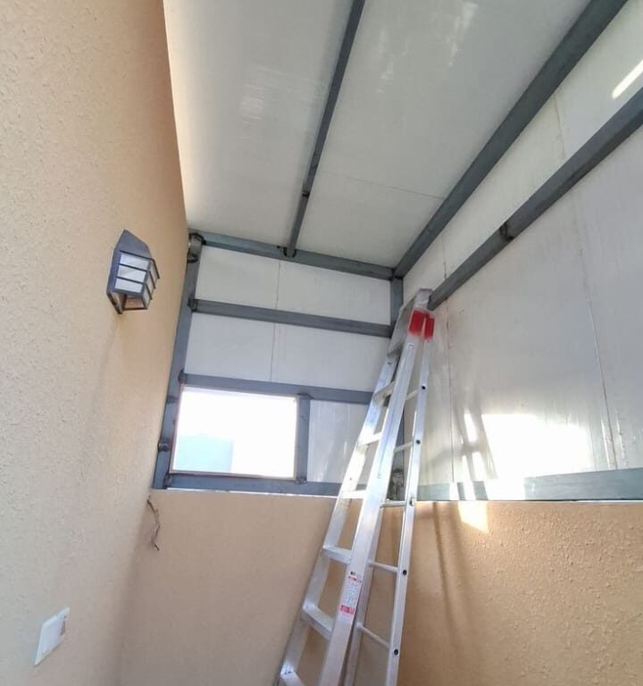 ساندوتش بانل في جدة